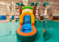 Enfants tropicaux de Chambre de rebond de thème de jungle sautant le videur gonflable de château plein d'entrain combiné avec la glissière d'eau de piscine