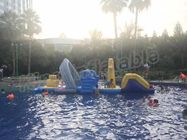 Les grands jeux gonflables de flottement de l'eau de parc d'Aqua avec la glissière pour extérieur amusent