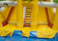 Doubles glissières d'eau d'arrière-cour du jaune 32.81ft de ruelle pour des adultes avec l'arbre et la piscine de noix de coco