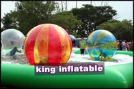 Boule gonflable colorée de l'eau de PVC/boule de l'eau avec le diamètre de 2m pour le parc d'attractions