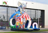 Le château sautant gonflable de disco colorée de cirque avec la glissière a imprimé le clown/animaux
