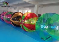 PVC adapté aux besoins du client par diamètre Wak de la Mélangé-couleur 2m sur la boule de l'eau pour le parc aquatique
