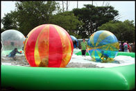 PVC adapté aux besoins du client par diamètre Wak de la Mélangé-couleur 2m sur la boule de l'eau pour le parc aquatique
