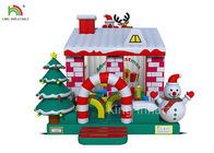 Chambre pleine d'entrain gonflable de château couleur rouge/blanche avec l'arbre de Noël pour des affaires