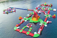 Parc aquatique gonflable de flottement de jeux de sport de mer d'amusement pour des enfants d'adultes