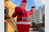 Décorations gonflables géantes de Noël de sac de cadeau de Santa Claus With A extérieures