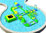 Les biens ont adapté les parcs aquatiques gonflables/parc aquatique aux besoins du client coloré d'amusement