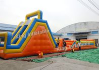 Obstacle et glissière gonflables de jeux de sport de long tunnel orange de forme pour des enfants
