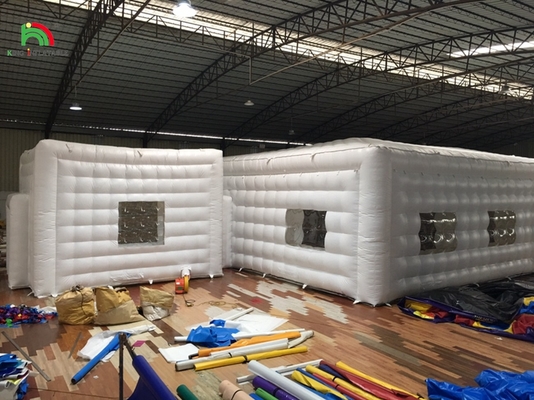 Tente gonflable en PVC blanc en extérieur pour les soirées, les mariages, les événements et les fêtes