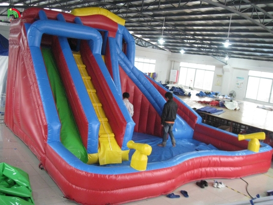 Deux voies pour accueillir de nombreuses personnes Petite ou grande grandeur totale Jumbo Water Slide Bounce gonflable