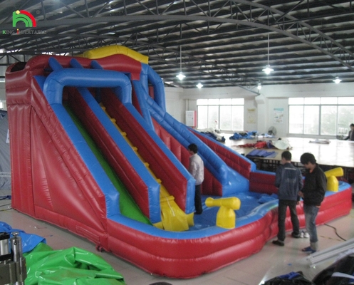 Deux voies pour accueillir de nombreuses personnes Petite ou grande grandeur totale Jumbo Water Slide Bounce gonflable