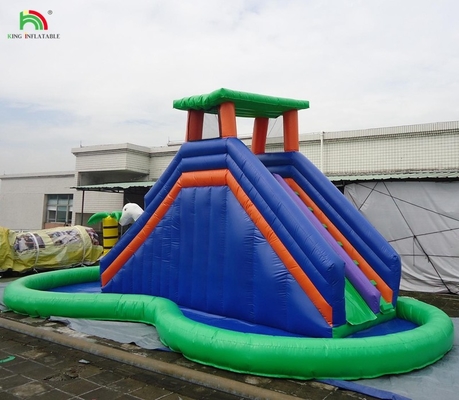 Équipement de jeux pour les enfants, parcs d'eau, toboggan gonflable, château de saut.