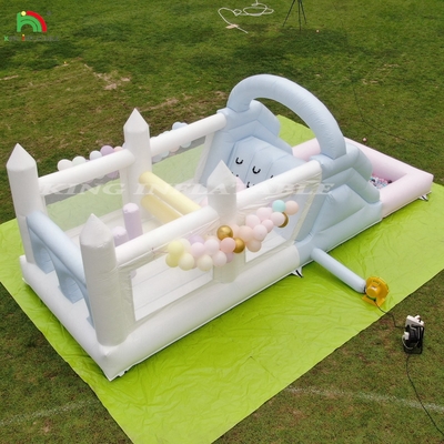 Cours d'obstacles gonflables Bounce Castle Maison avec glissade Ball Pit Climbing Blower