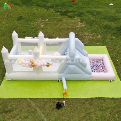 Cours d'obstacles gonflables Bounce Castle Maison avec glissade Ball Pit Climbing Blower