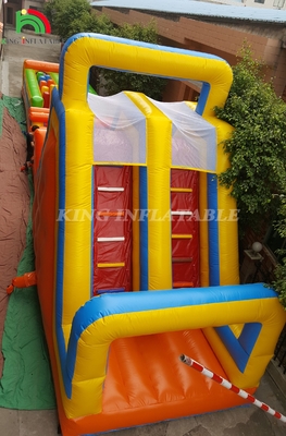 Jeux de carnaval gonflables sur mesure Course d'obstacles avec doubles voies d'escalade et de glissement
