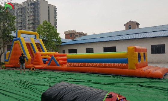 Jeux de carnaval gonflables sur mesure Course d'obstacles avec doubles voies d'escalade et de glissement