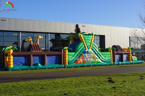 Grand parcours d'obstacles gonflable en plein air avec toboggan et clôture saut de rebond Jeu de sport avec trampoline et toboggan