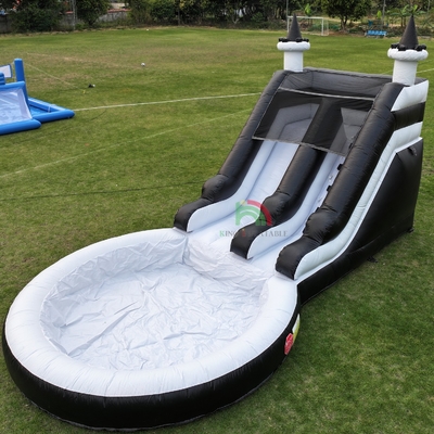 Glissière à eau gonflable Glissière à eau blanche et noire Glissière pour enfants avec piscine à éclaboussures plus grande