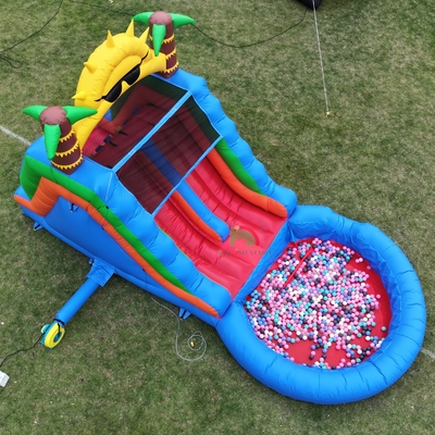 Glissière gonflable en PVC à double voie combinée avec obstacle à la piscine