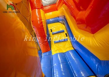 Glissière d'eau gonflable imperméable de PVC avec le terrain de jeu combiné de piscine/videur