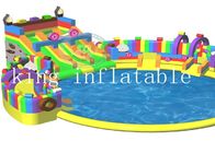 Double glissière géante piquante de terrain de jeu gonflable de parc aquatique avec la piscine