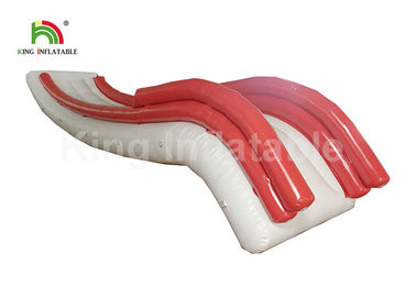 Jouet gonflable rose/blanc extérieur hermétique de l'eau de glissière de yacht avec le logo adapté aux besoins du client